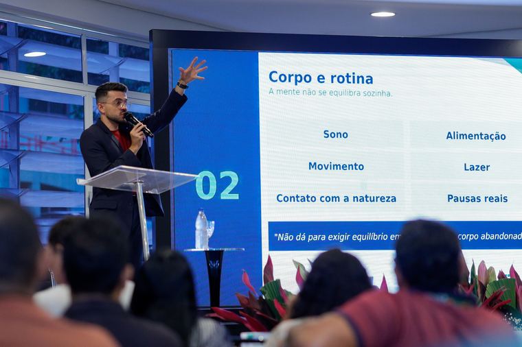 Raphael Cortezão em palestra